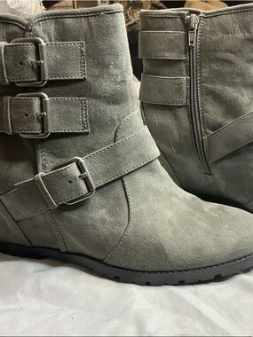 Unisa Gray Suede Double-Buckle Ankle Boots